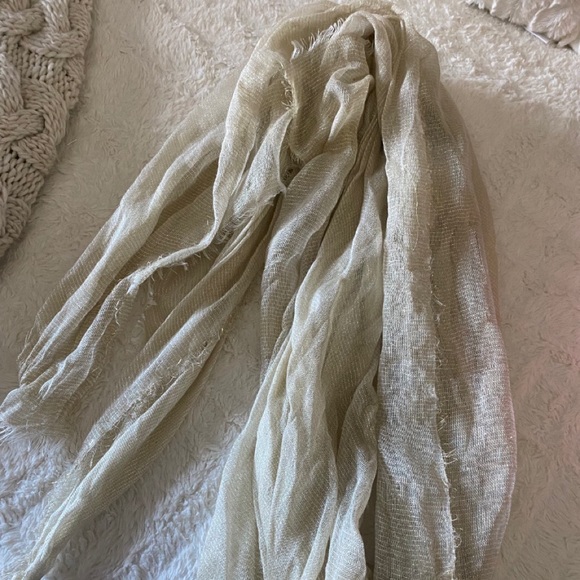 Scarf - Picture 1 of 1